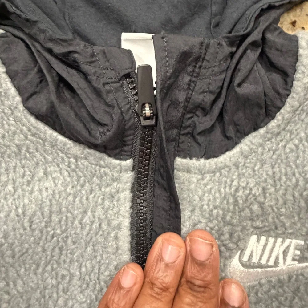 Nike fleece pullover